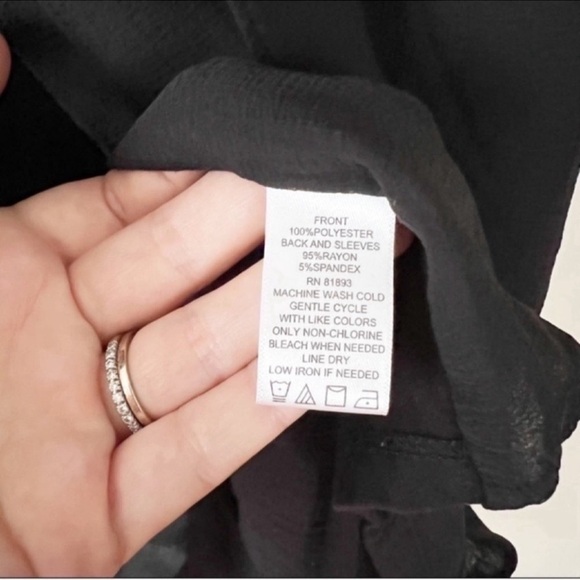 H by Halston Black Drape Front Knit w/ Chiffon V-neck Short Sleeve Top Size 3X - Picture 5 of 6